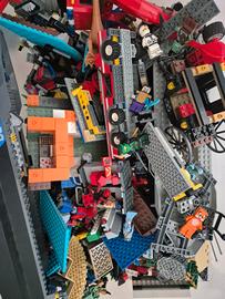Lotto lego sfuso 7kg mattoncini e minifigure
