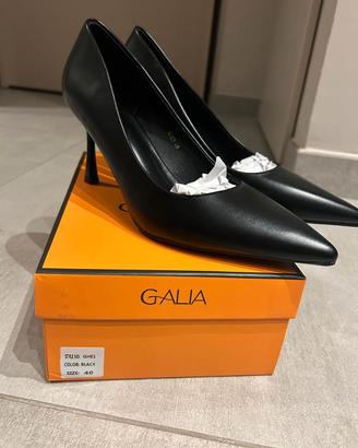 tacco décolleté nere in pelle