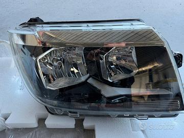 Faro lato destro volkswagen crafter