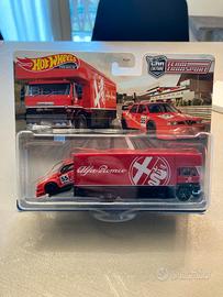 Hot Wheels Team Transport Alfa Romeo 155 DTM