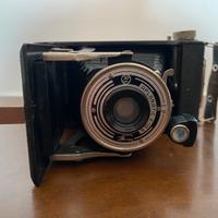 Macchina fotografica d’epoca