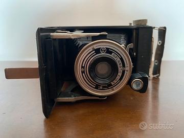 Macchina fotografica d’epoca