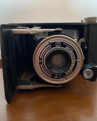 Macchina fotografica d’epoca