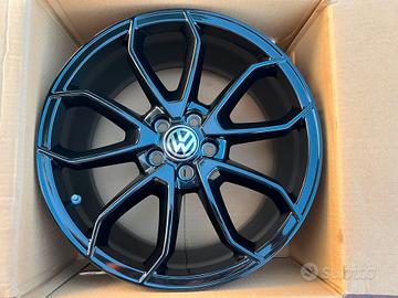 4 cerchi originali 17 Nuovi Volkswagen Polo T Cros