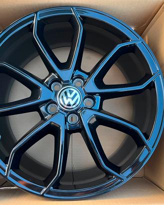 4 cerchi originali 17 Nuovi Volkswagen Polo T Cros