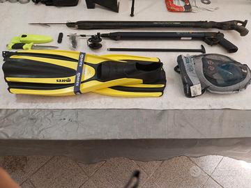 KIT PER PESCA SUBACQUEA. 