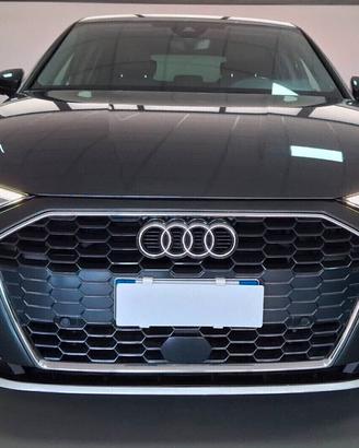 Audi A3 SPB 35 TFSI S line edition Fari full led