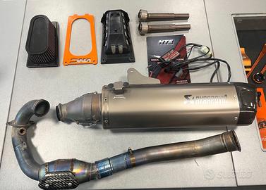 SCARICO AKRAPOVIC COMPLETO