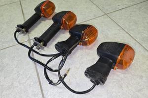 Set 4 Frecce Originali Yamaha Fazer FZS 600