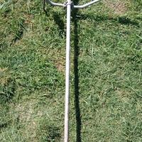 Decespugliatore con doppia impugnatura