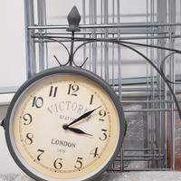 Orologio da parete a doppio lato