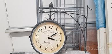 Orologio da parete a doppio lato