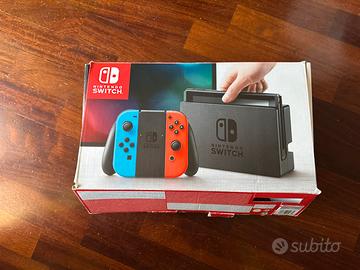 Nintendo Switch con scatola originale + 3 giochi.