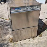 Lavastoviglie professionale