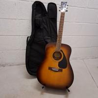 Chitarra Yamaha F310 TBS con custodia e supporto