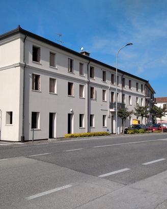 SUPERFICIE COMMERCIALE CENTRO LOREGGIA 