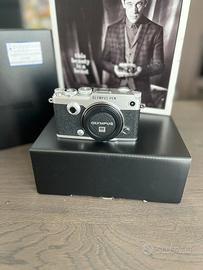 Olympus Pen F