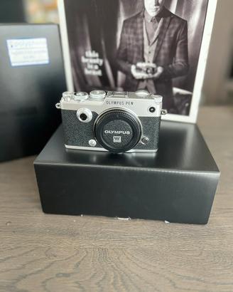 Olympus Pen F