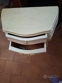 piccolo comodino