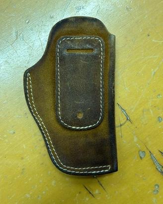 Fondina in camoscio Holster Vega per Beretta FS84