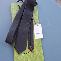 cravatta gucci 