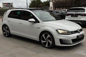 Volkswagen Golf GTD 184cv DSG/TETTO PANORAMA/NAVI/