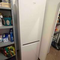 Frigorifero Beko RCSA 330K30WN – 300 Litri