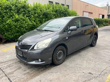 ricambi usati TOYOTA VERSO