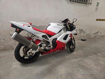 Yamaha r1 1999 ASI 