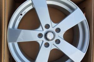 Cerchi Nuovi 16 Mercedes Vito Viano classe V