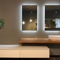 Bagno espositivo , ripiano legno, pensile sospeso