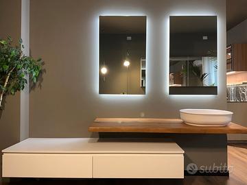 Bagno espositivo , ripiano legno, pensile sospeso