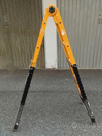 Scala in ferro 5 gradini, pieghevole e allungabile