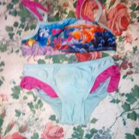 Quattro bikini 5 - 6 e 7/8 anni
