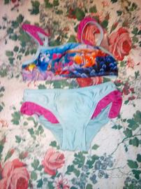 Quattro bikini 5 - 6 e 7/8 anni