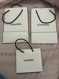 Buste shopper di carta chanel