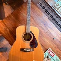 Chitarra acustica Yamaha