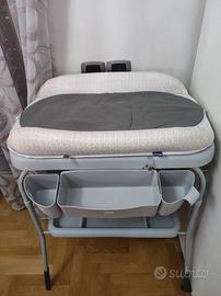 Fasciatoio Chicco con vaschetta bagnetto seminuova