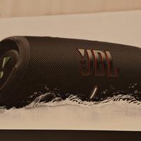 JBL Charge 5