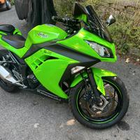 Kawasaki ninja 300 ABS - 2015