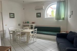 Villino indipendente in zona Ischia porto