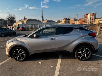 Toyota CHR full option anno 2019