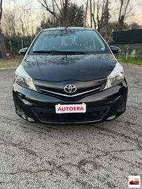 TOYOTA - Yaris - 1.0 5 porte Lounge