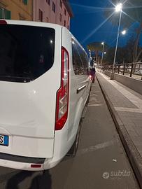 Ford turneo custom pulmino  nove posti