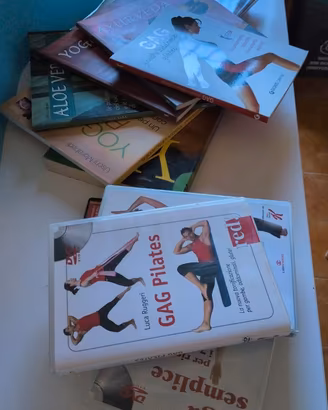 Lotto Libri/DVD Yoga, Pilates, Benessere