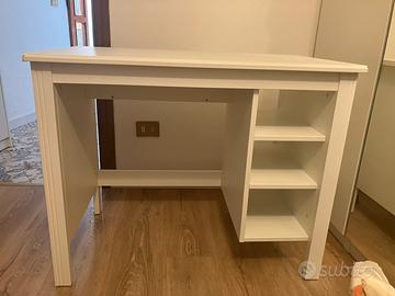 Scrivania Ikea bianca