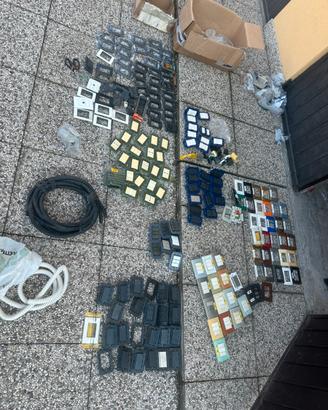 interruttore elettrici vimar e biticino come nuovi