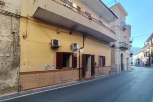 2 LOCALI A SAN FELICE A CANCELLO