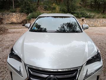 Lexus nx 300h