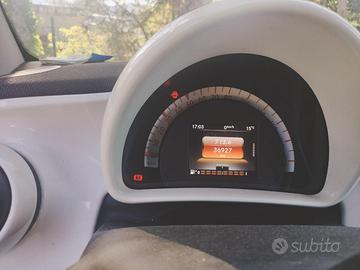 Smart 1.0 benzina anno 2015 km 37000 per sca